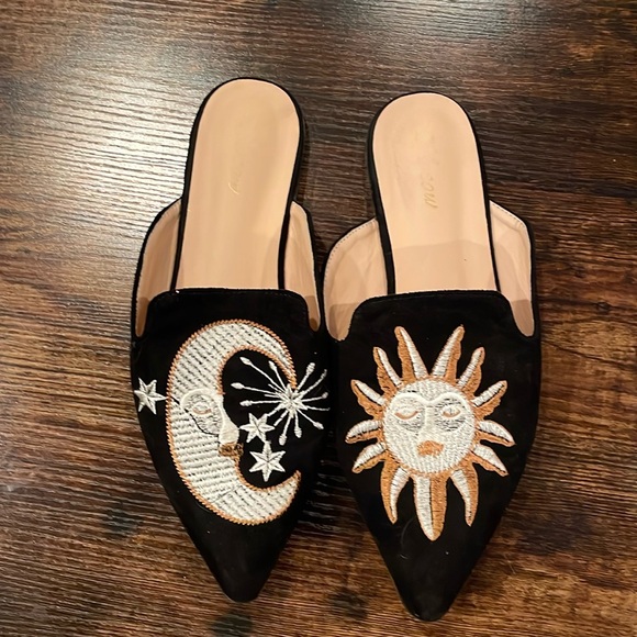 Embroidery Sun and Moon Flats Suede - Picture 1 of 1
